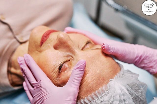 Astrid peeling hydrodermabrasion rides lumiere pulsee visage renata charleville
