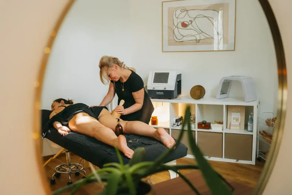 Astrid legrand certifiée praticienne methode renata franca massage drainage charleville reims 146